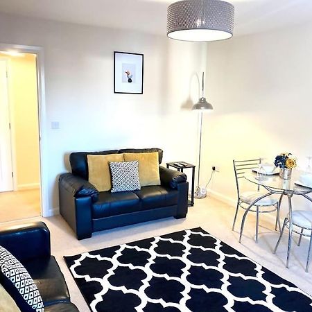 Amazing 2-Bed City Centre Apt With Parking Coventry Exterior foto